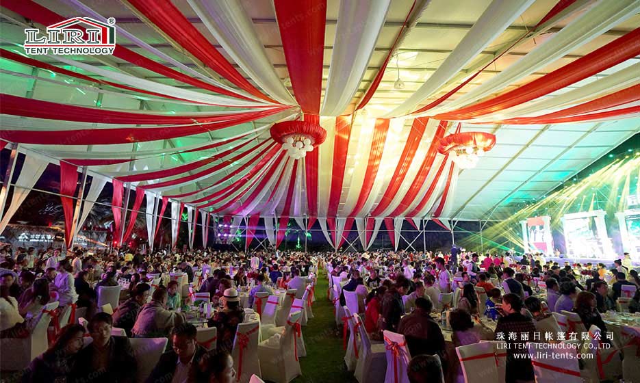 1000 People Party Tents