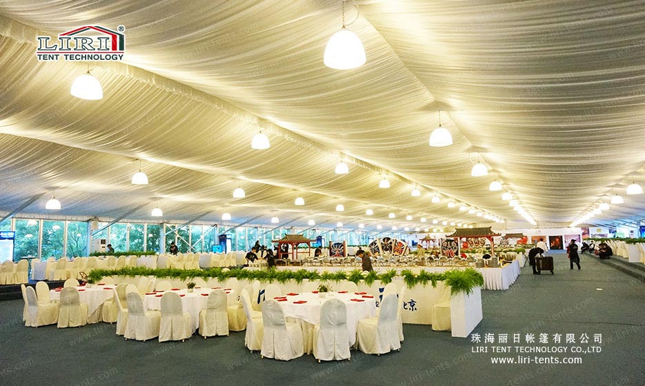 500 People Party Tents